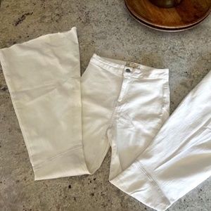 FREE PEOPLE Flare Boot Cut White Jeans w/Raw Hem W26R ~ BRAND NEW!!